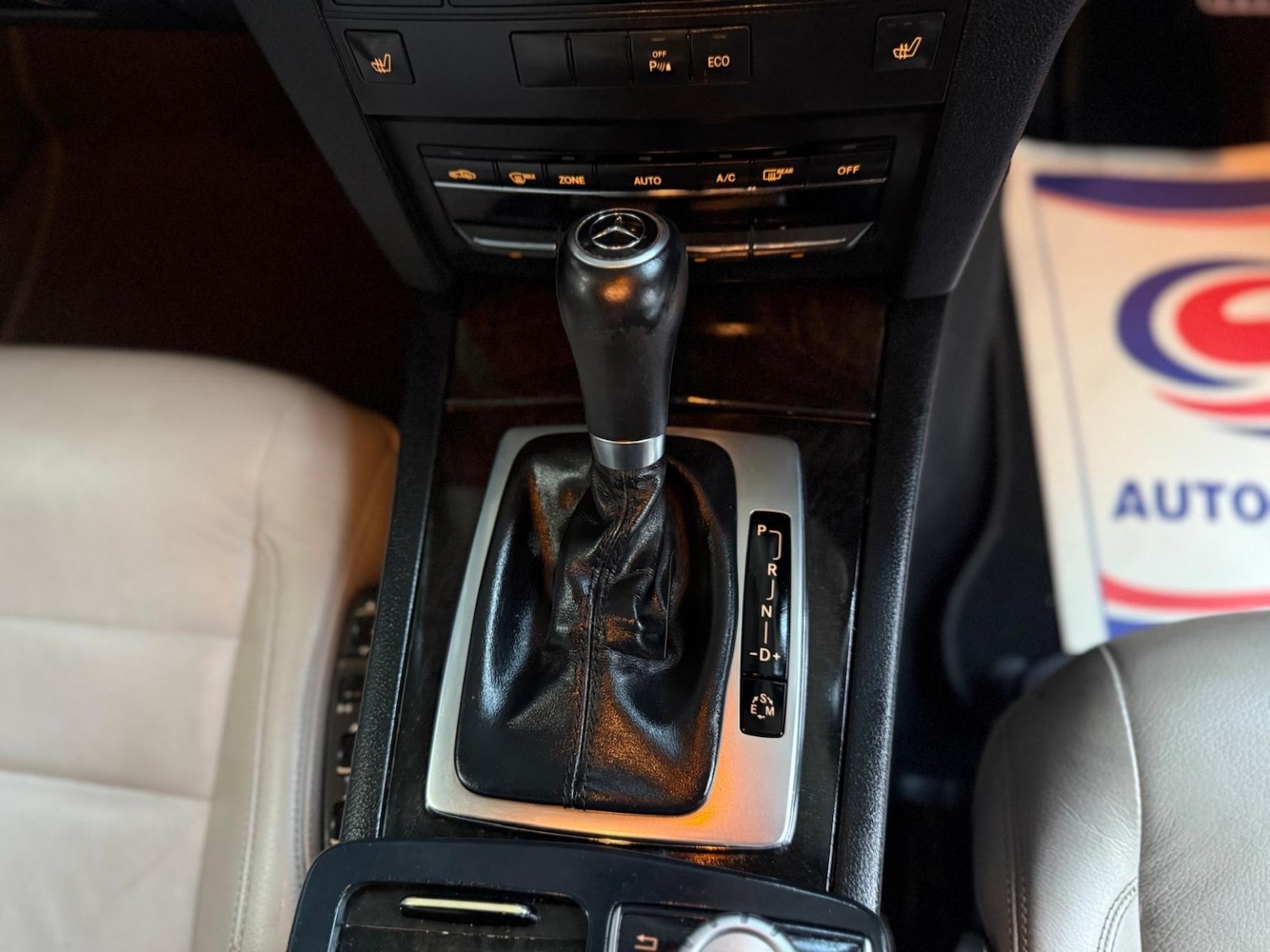 Used Mercedes-Benz E Class 2013 for sale - 76756997: Photo 6