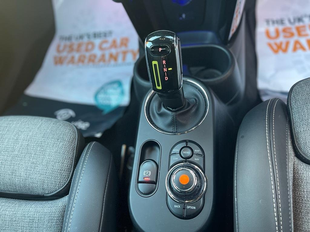 Used MINI Hatch 2020 for sale - 78056982: Photo 11