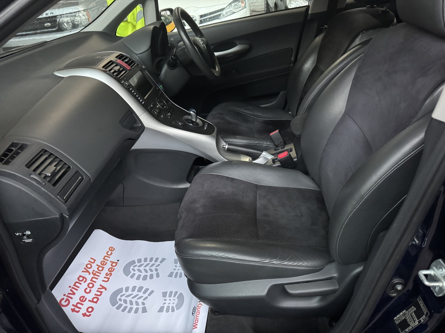 Used Toyota Auris 2011 for sale - 77085321: Photo 6