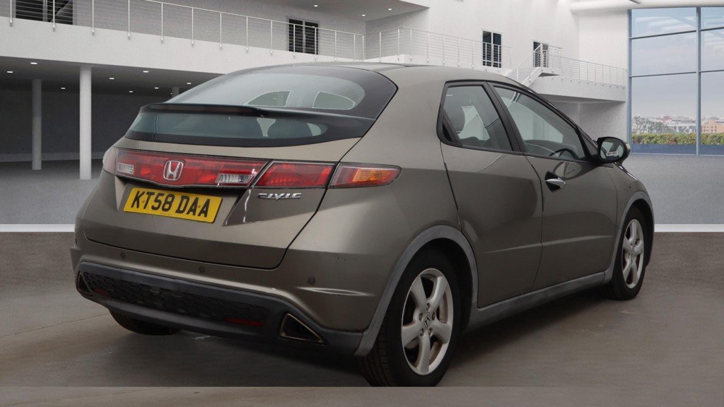 Used Honda Civic 2008 for sale - 76005657: Photo 4