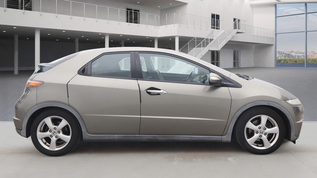Used Honda Civic 2008 for sale - 76005657: Photo 5