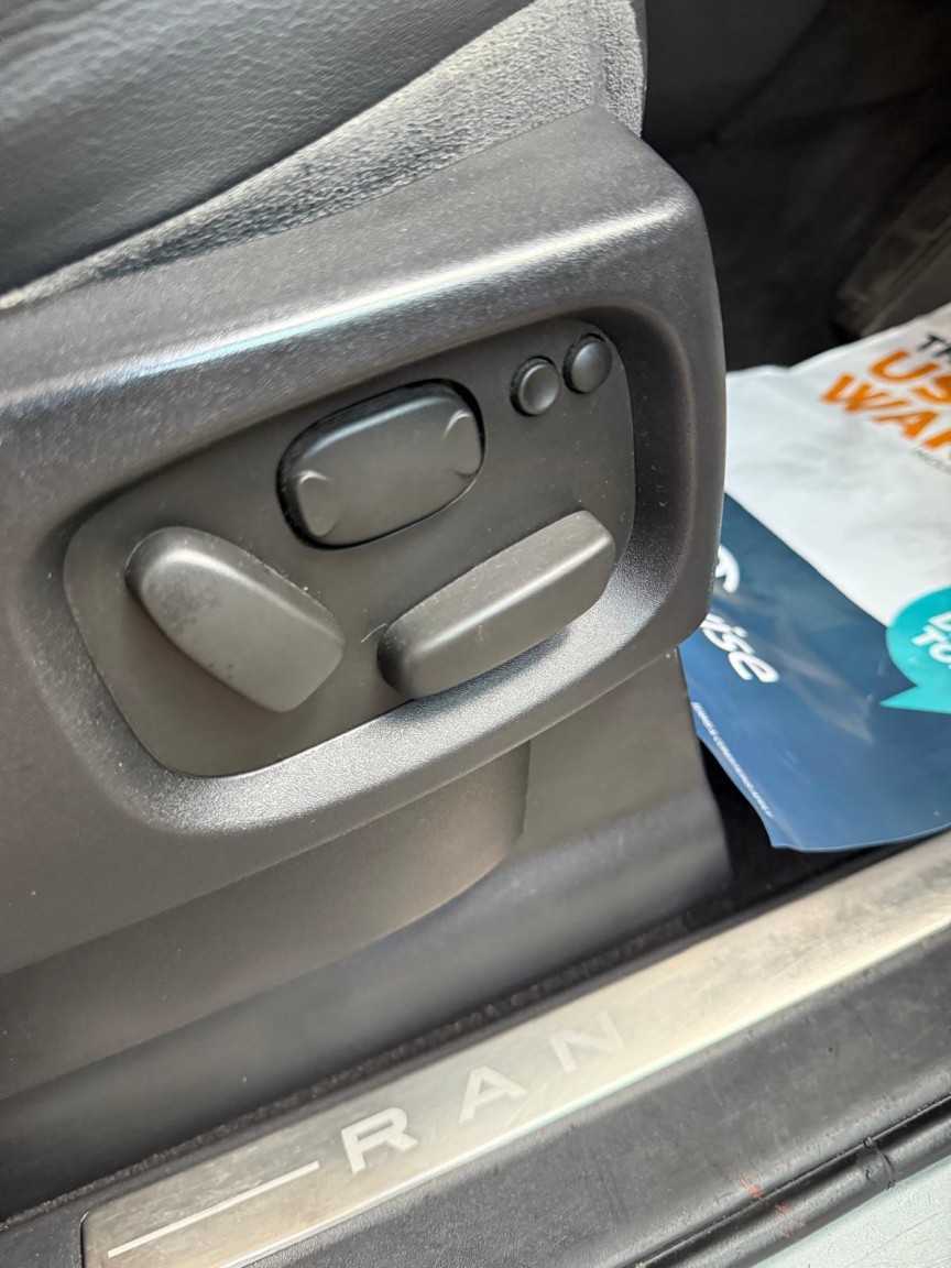 Used Land Rover Range Rover Sport 2012 for sale - 76935362: Photo 19