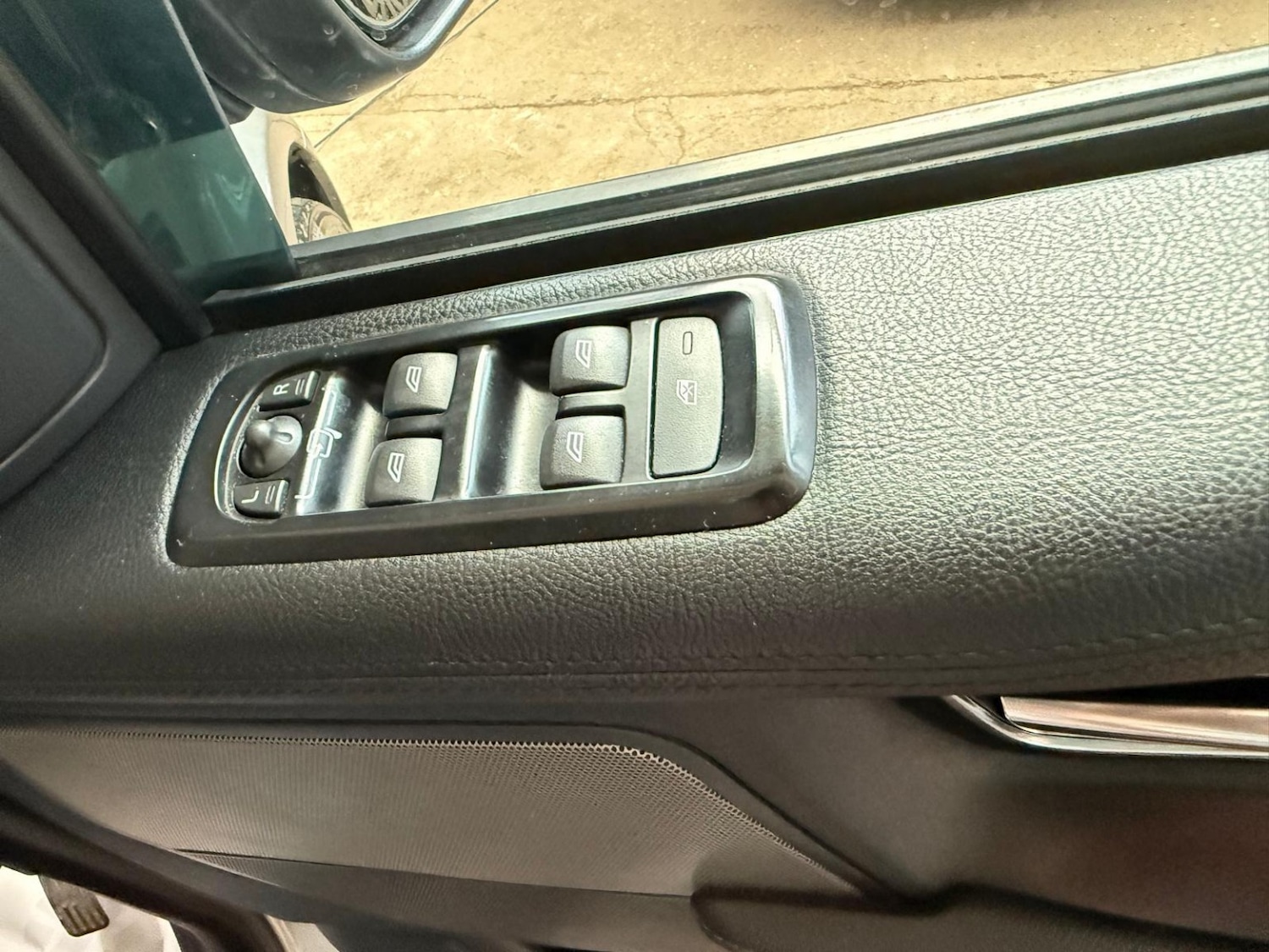 Used Land Rover Range Rover Sport 2012 for sale - 76935362: Photo 23