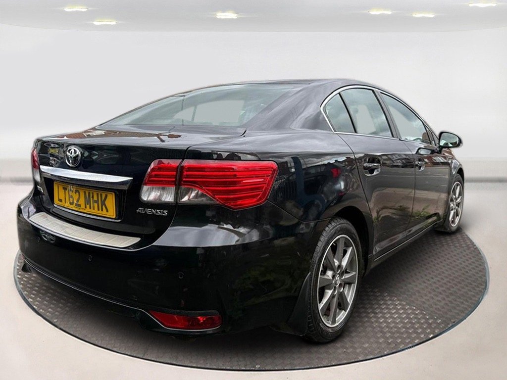 Used Toyota Avensis 2012 for sale - 76794342: Photo 4