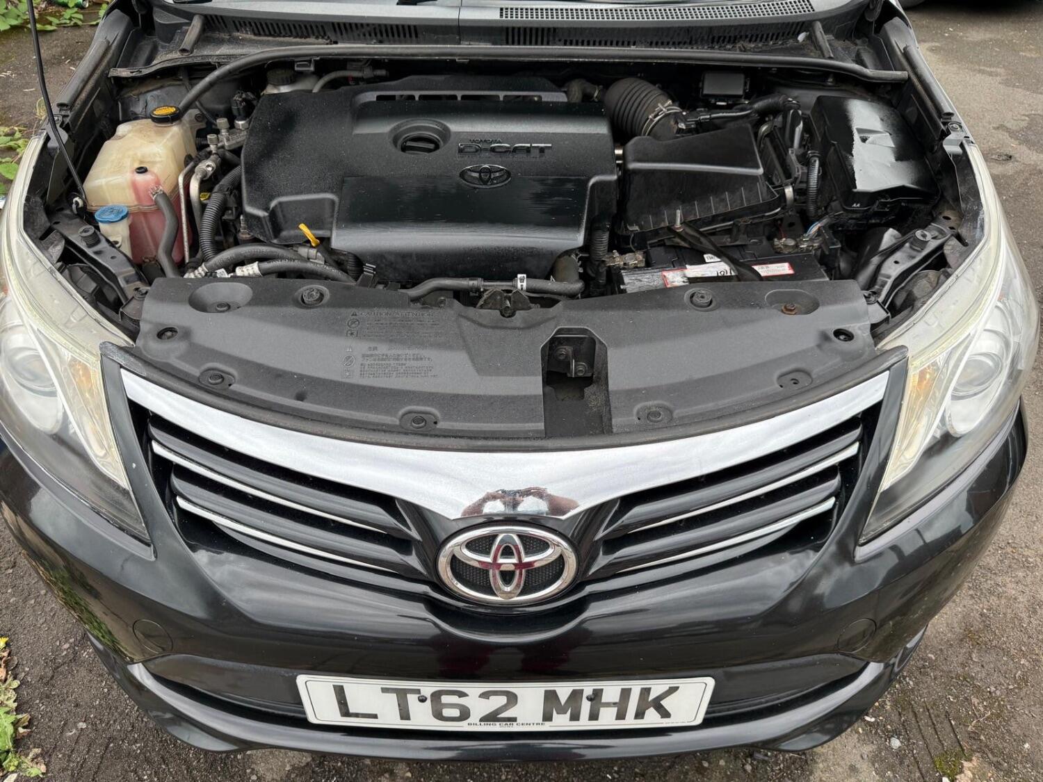 Used Toyota Avensis 2012 for sale - 76794342: Photo 5