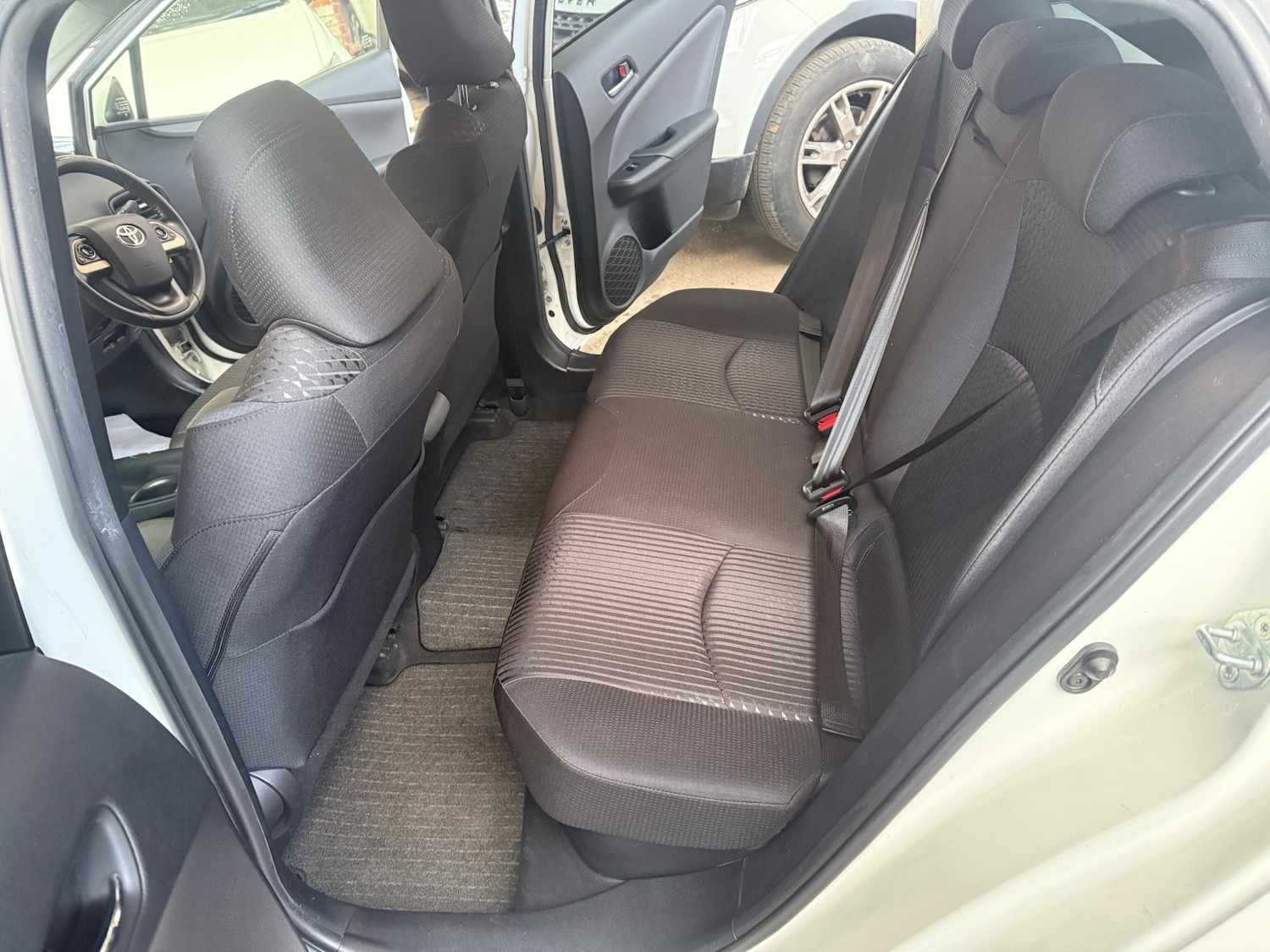 Used Toyota Prius for sale - 77851334: Photo 6