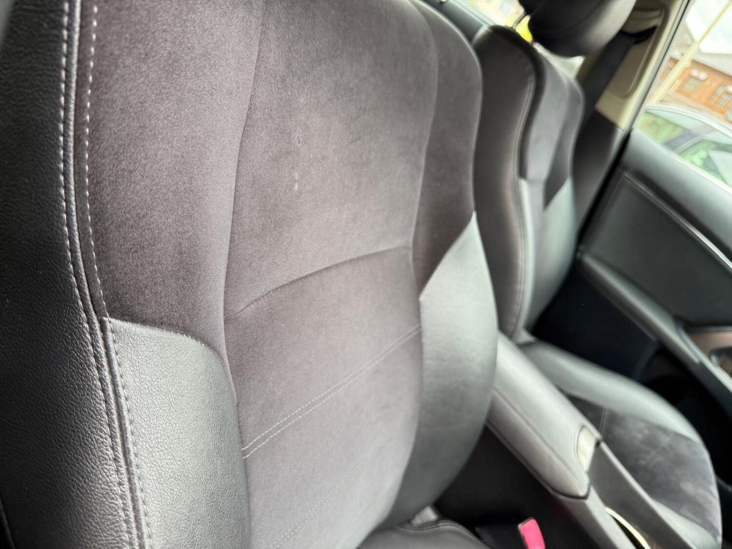 Used Toyota Avensis 2012 for sale - 74346495: Photo 21