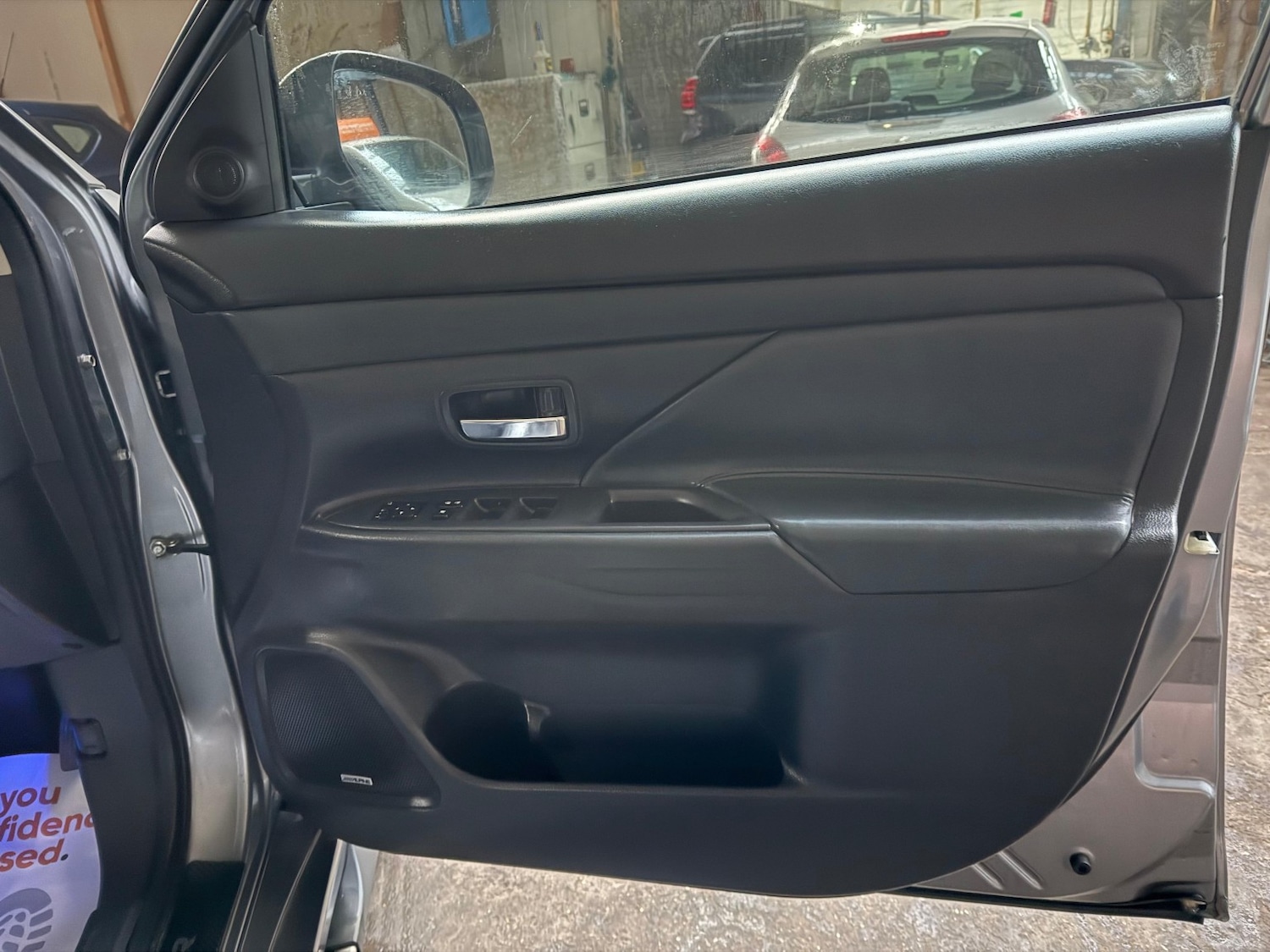 Used Mitsubishi Outlander 2015 for sale - 77113128: Photo 29