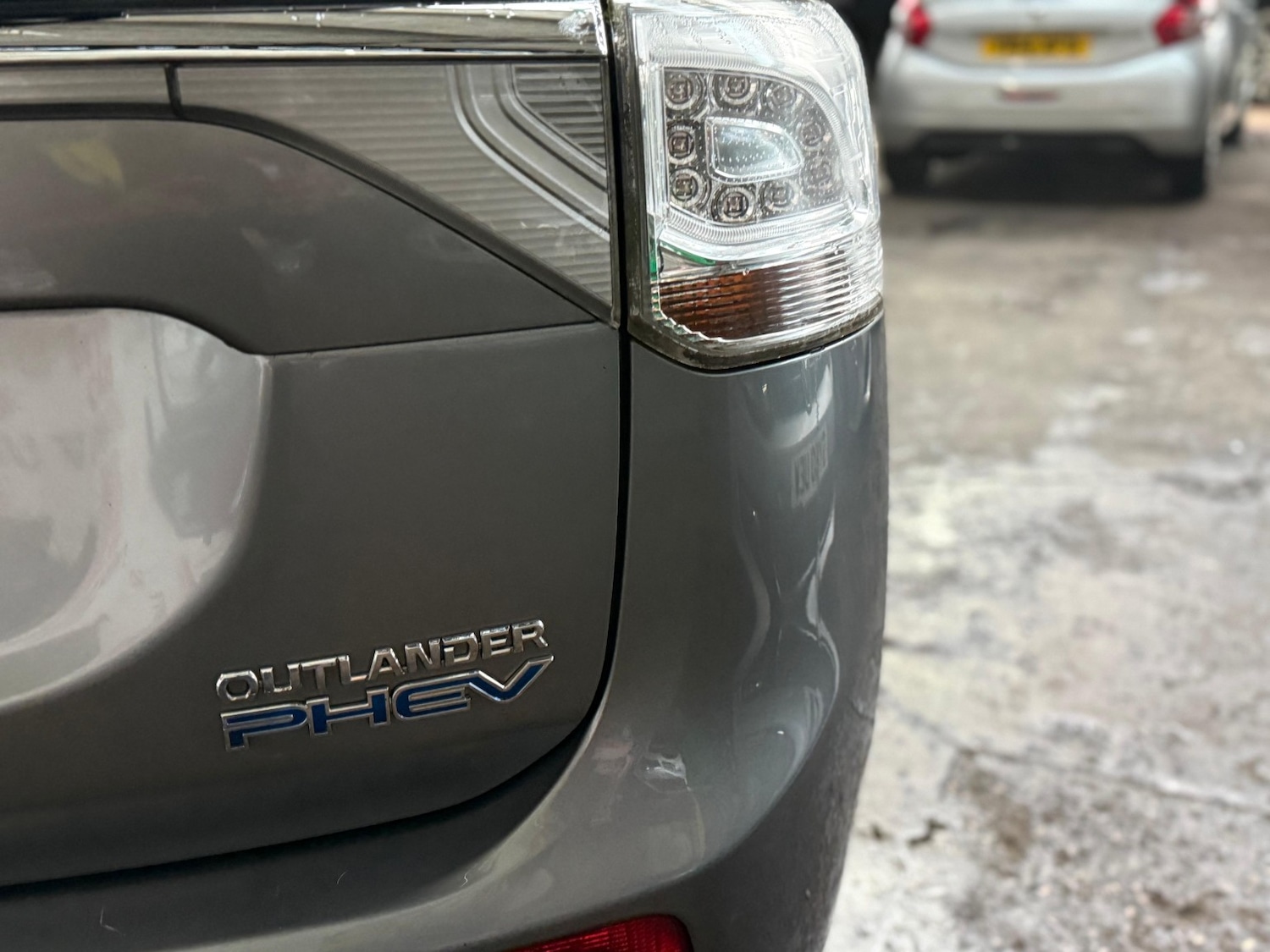 Used Mitsubishi Outlander 2015 for sale - 77113128: Photo 34