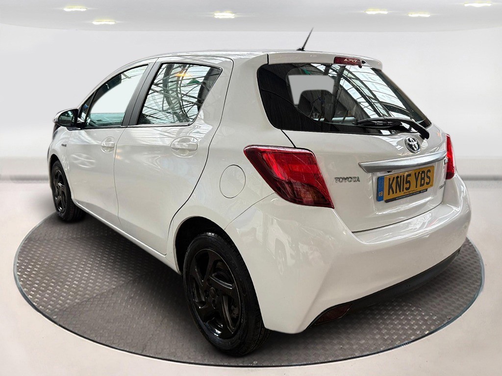 Used Toyota Yaris 2015 for sale - 78056936: Photo 4