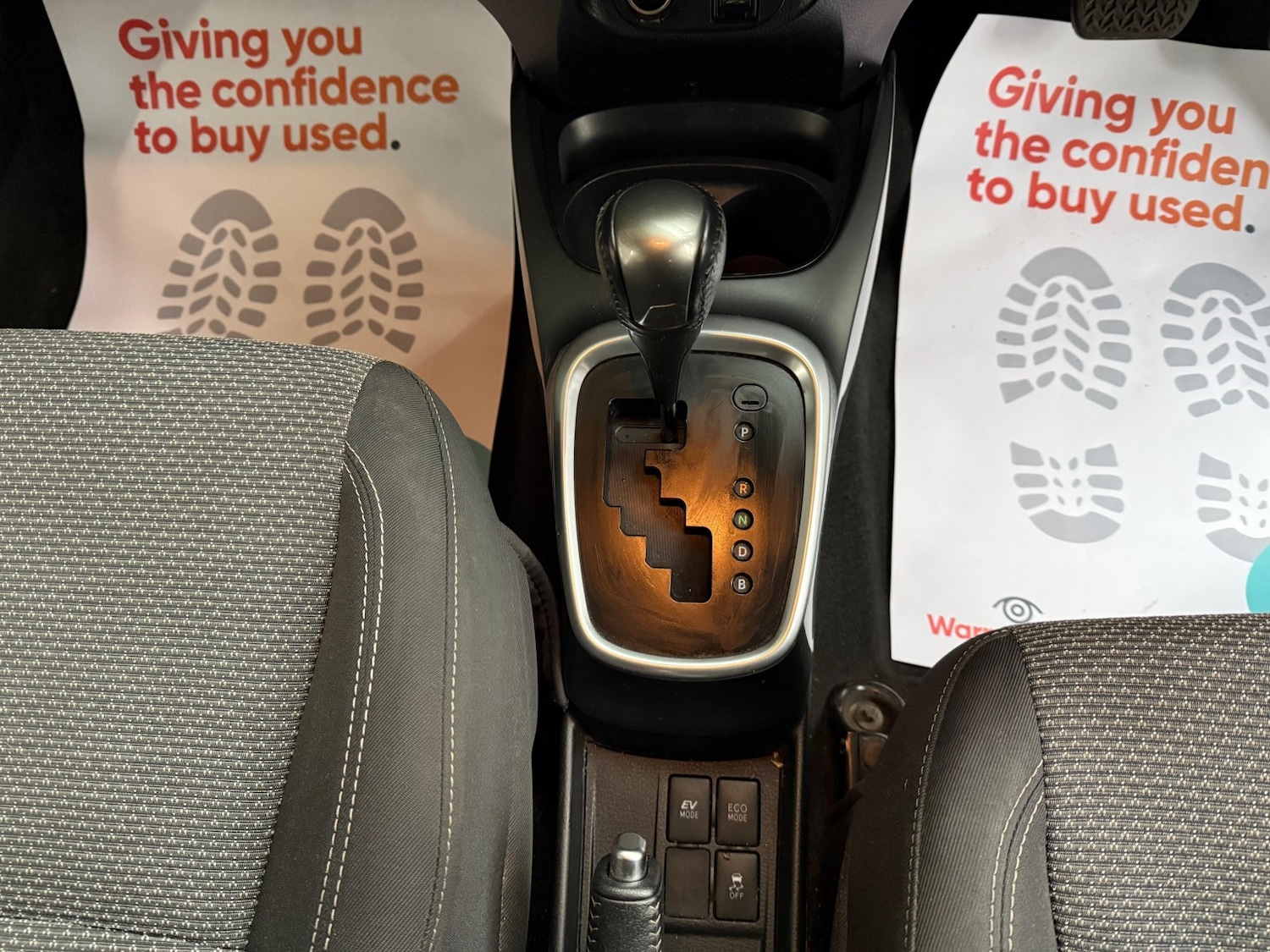 Used Toyota Yaris 2015 for sale - 78056936: Photo 9