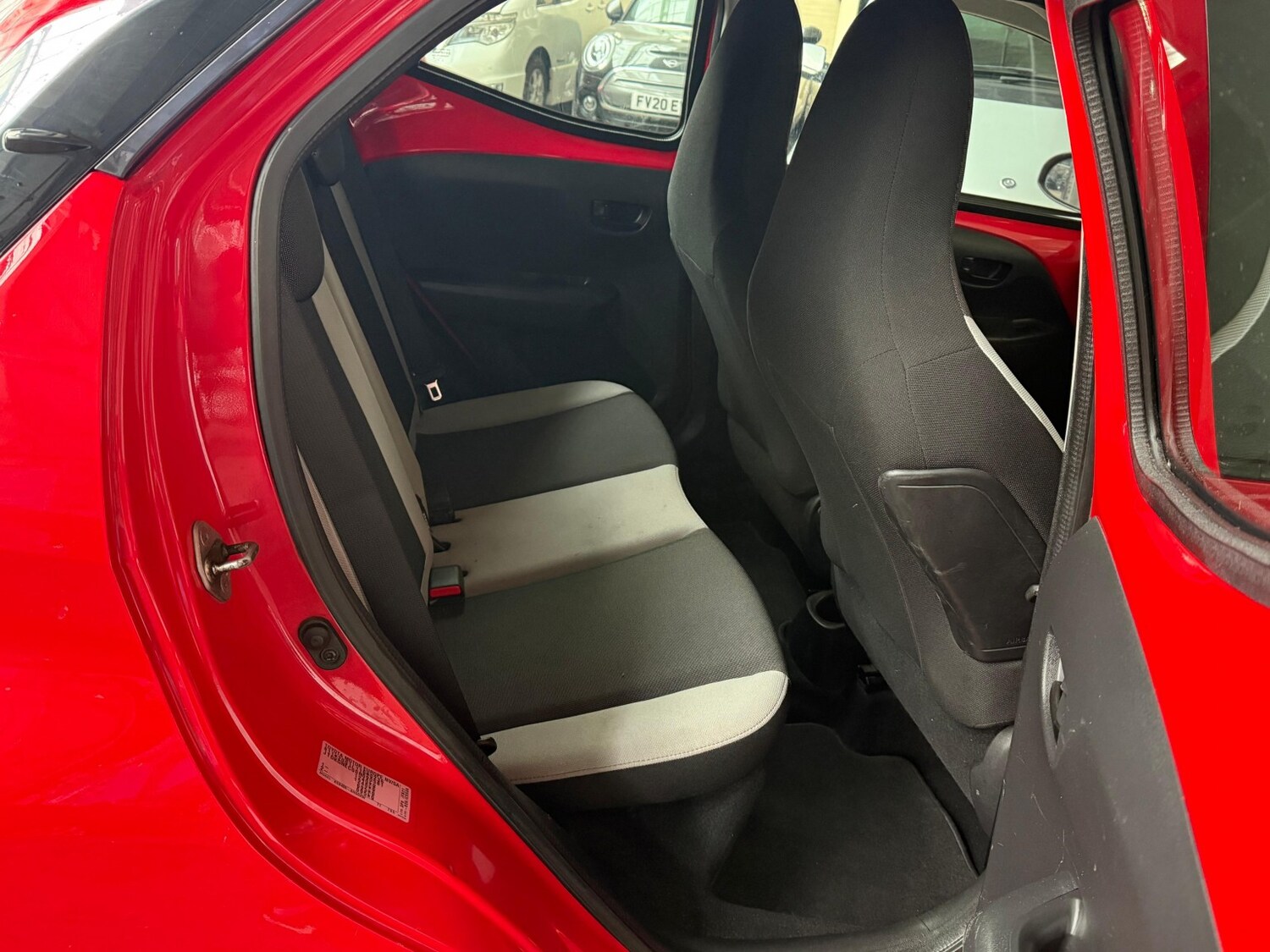 Used Toyota AYGO 2015 for sale - 78057135: Photo 29