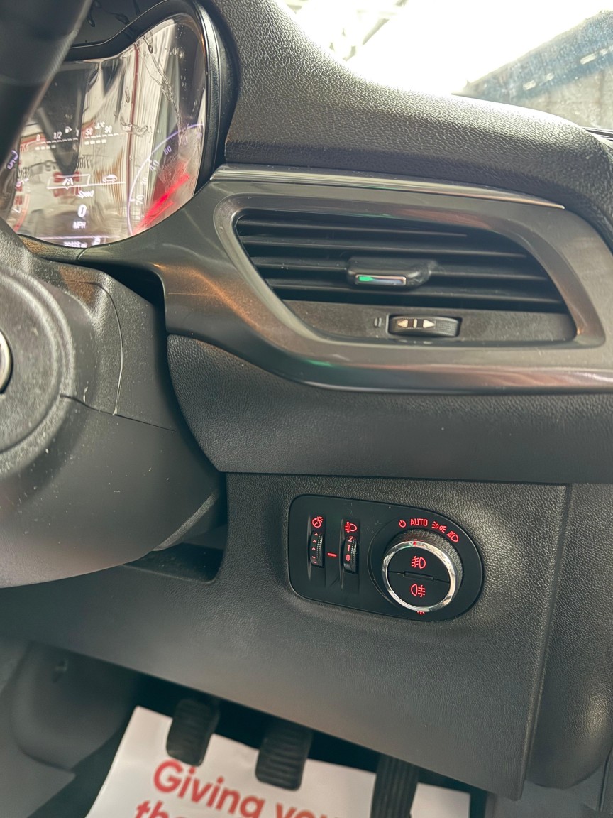 Used Vauxhall Corsa 2017 for sale - 77323608: Photo 12