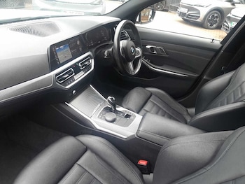 Used BMW 3 Series 2021 for sale - 78105531: Photo