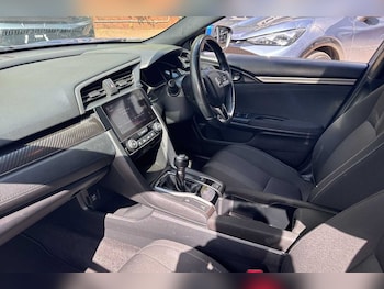 Used Honda Civic 2017 for sale - 78339618: Photo