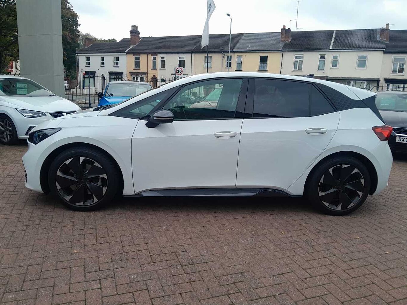 Used Cupra Born 2025 for sale - 76679023: Photo 4
