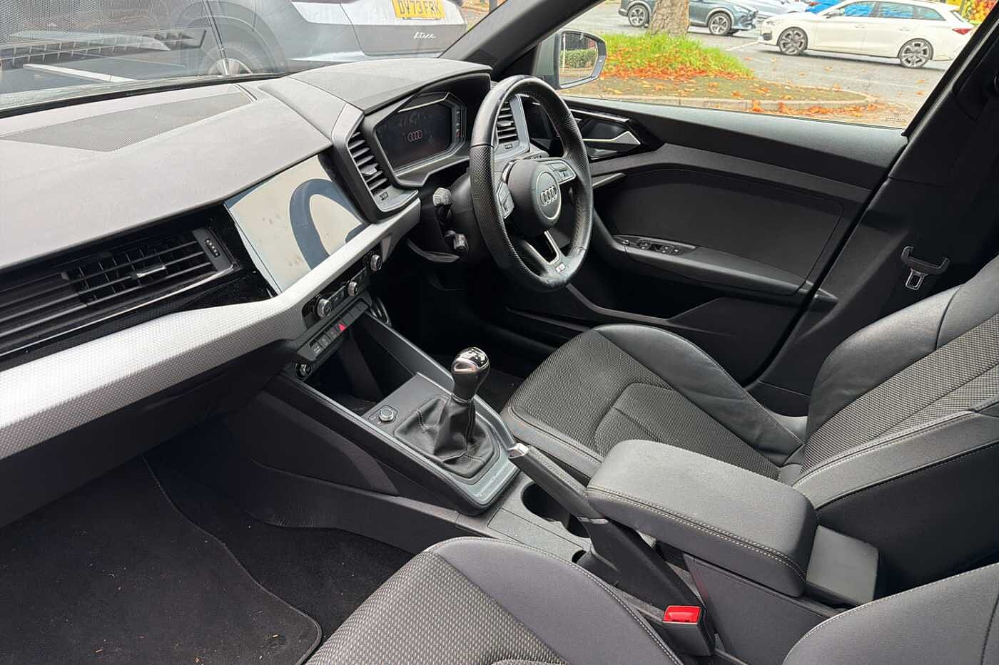 Used Audi A1 2023 for sale - 76676801: Photo 2