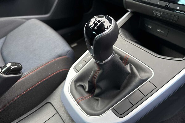 Used SEAT Arona 2024 for sale - 76299602: Photo 8