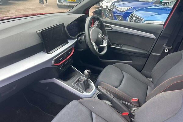 Used SEAT Arona 2023 for sale - 76299600: Photo 2