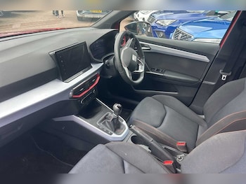 Used SEAT Arona 2023 for sale - 76299600: Photo 2