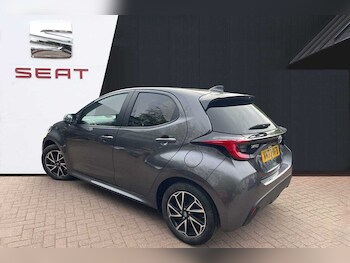Used Toyota Yaris 2023 for sale - 78304733: Photo