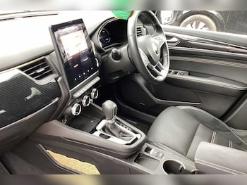 Used Renault Arkana 2023 for sale - 78209756: Photo