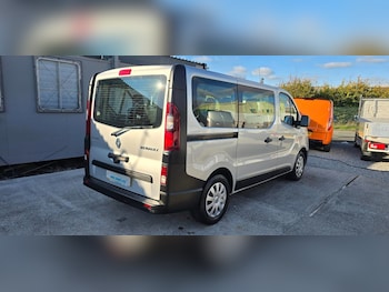 Used Renault Trafic 2019 for sale - 76267811: Photo 2