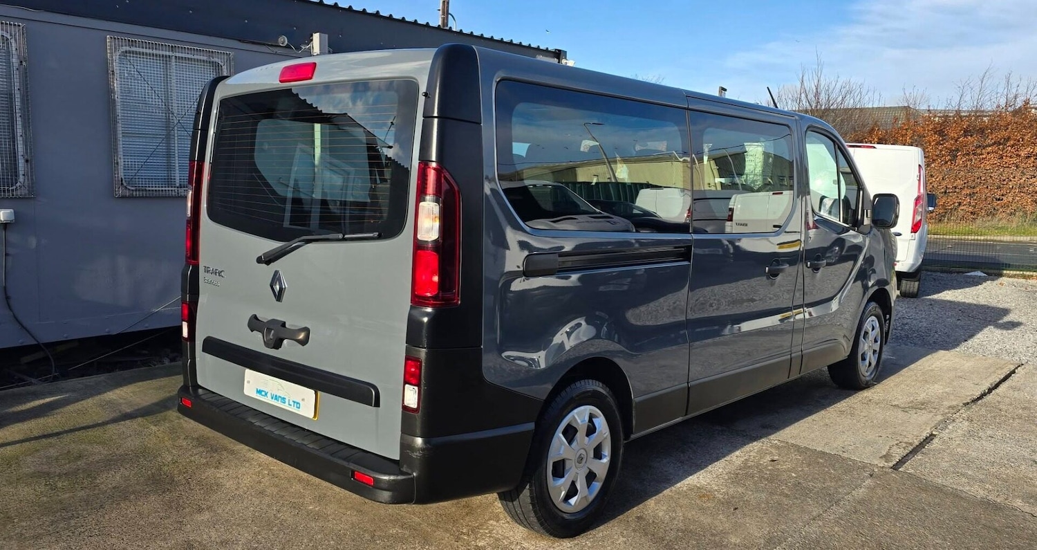 Used Renault Trafic 2022 for sale - 76809239: Photo 2
