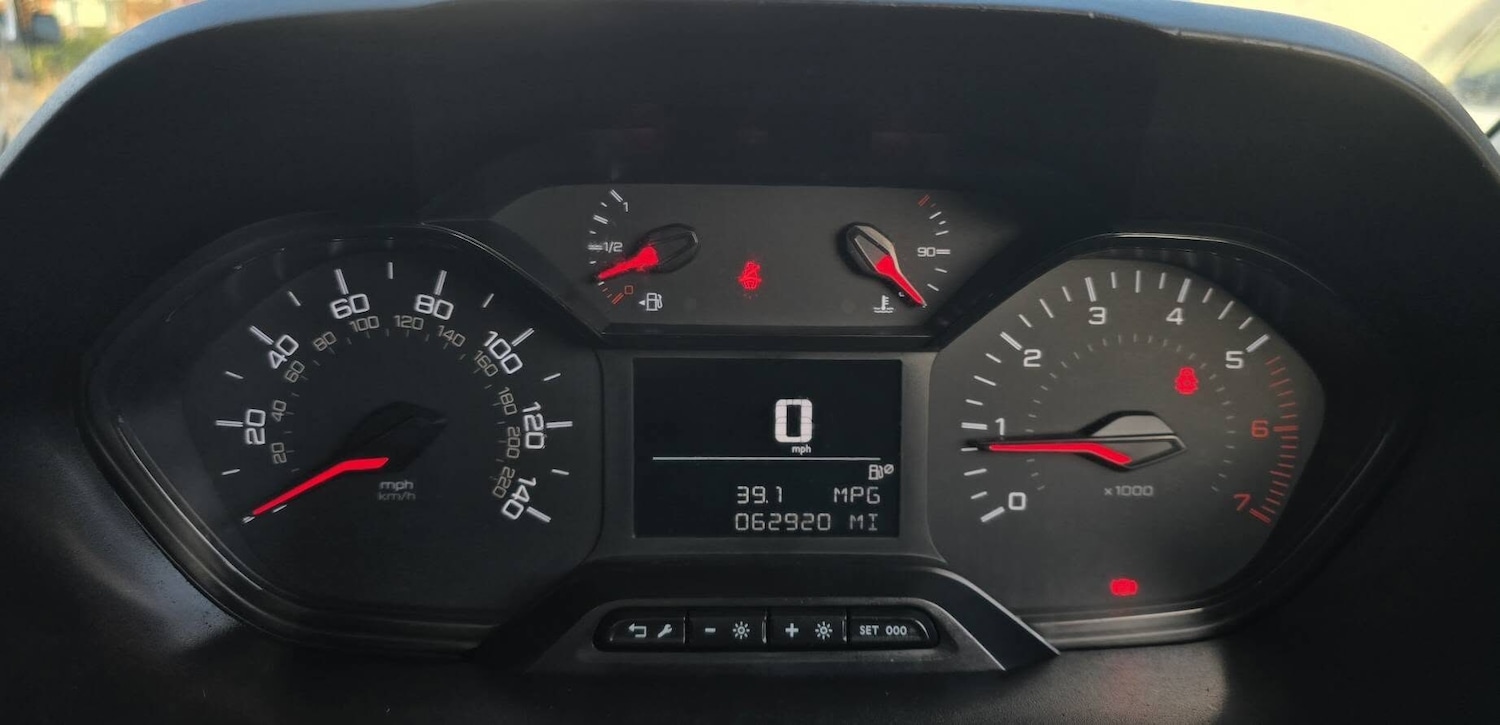 Used Peugeot Partner 2020 for sale - 76895916: Photo 16