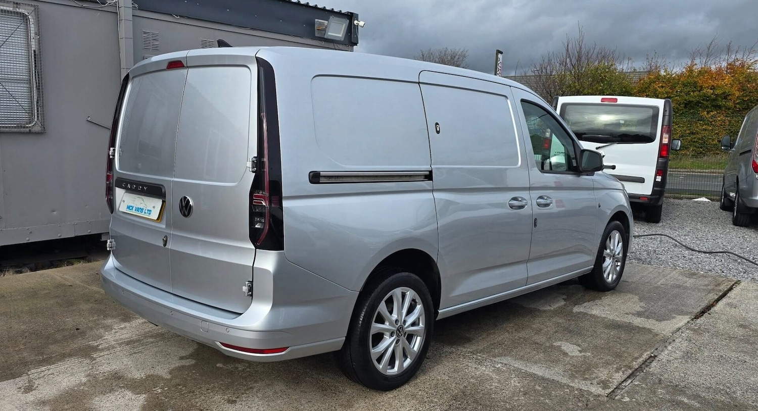 Used Volkswagen Caddy Maxi 2021 for sale - 76403330: Photo 2