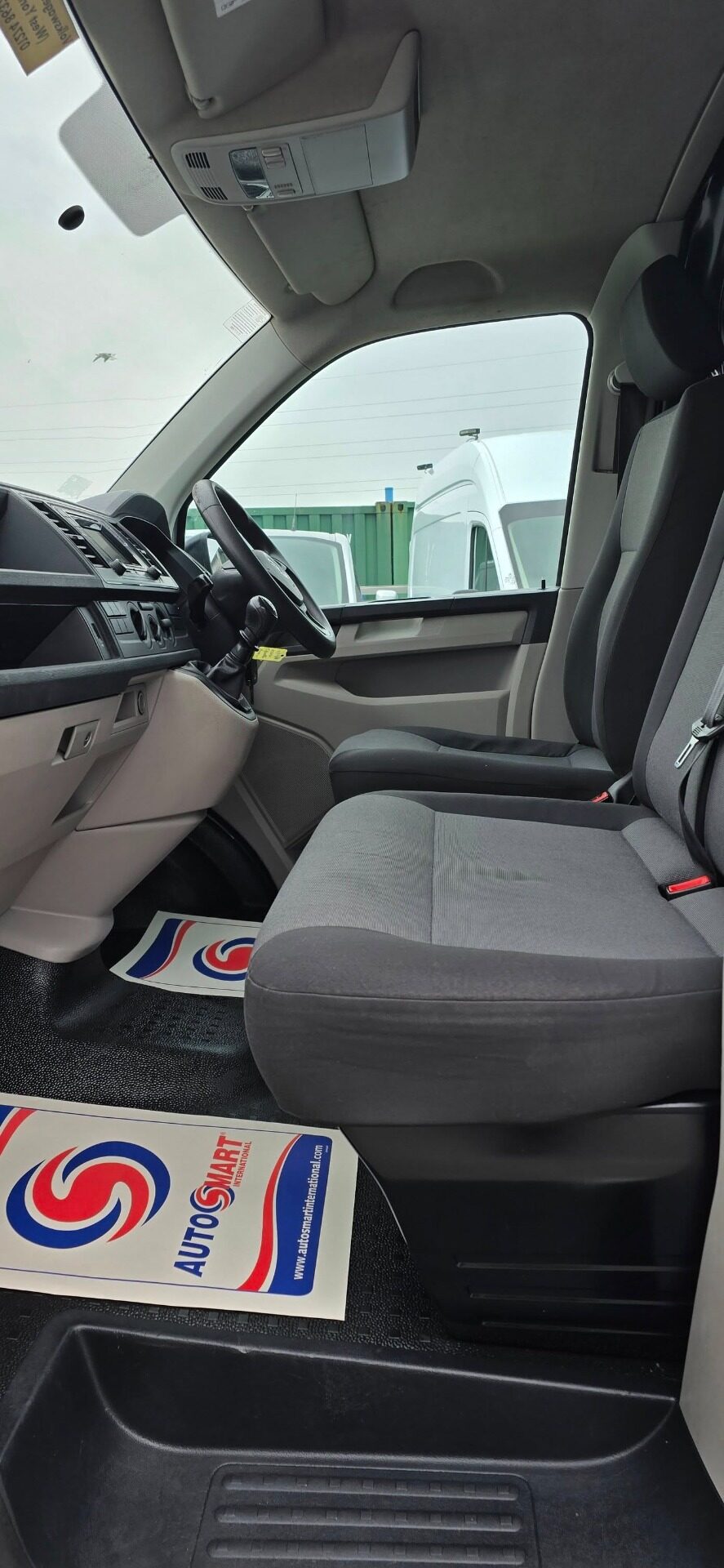 Used Volkswagen Transporter 2018 for sale - 76312231: Photo 10