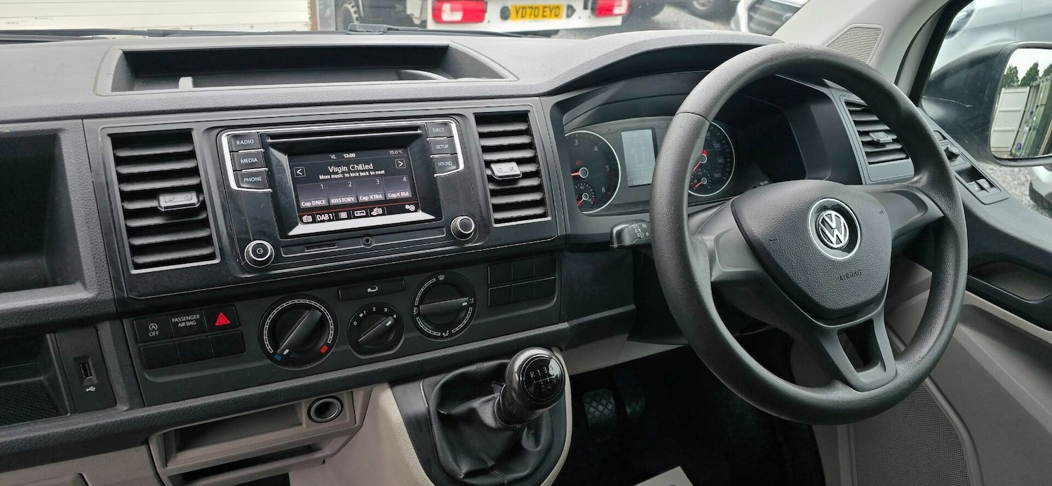 Used Volkswagen Transporter 2018 for sale - 76312231: Photo 12