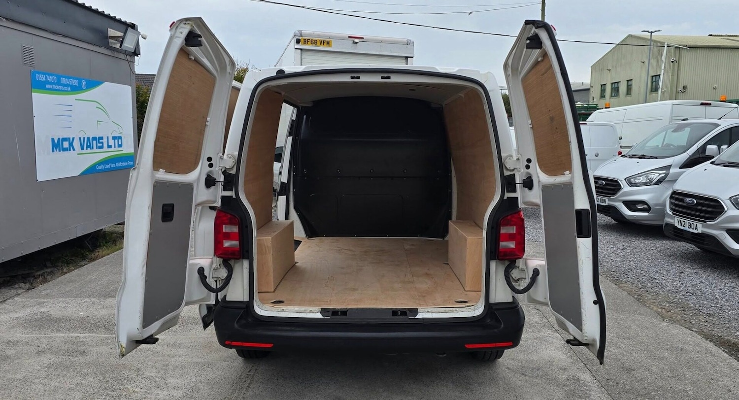 Used Volkswagen Transporter 2018 for sale - 76312231: Photo 18