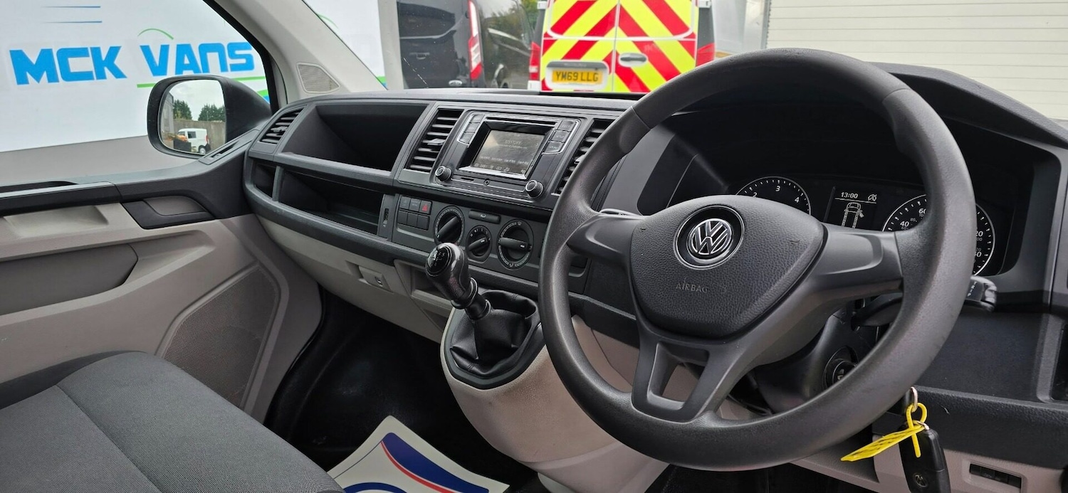 Used Volkswagen Transporter 2018 for sale - 76312231: Photo 8
