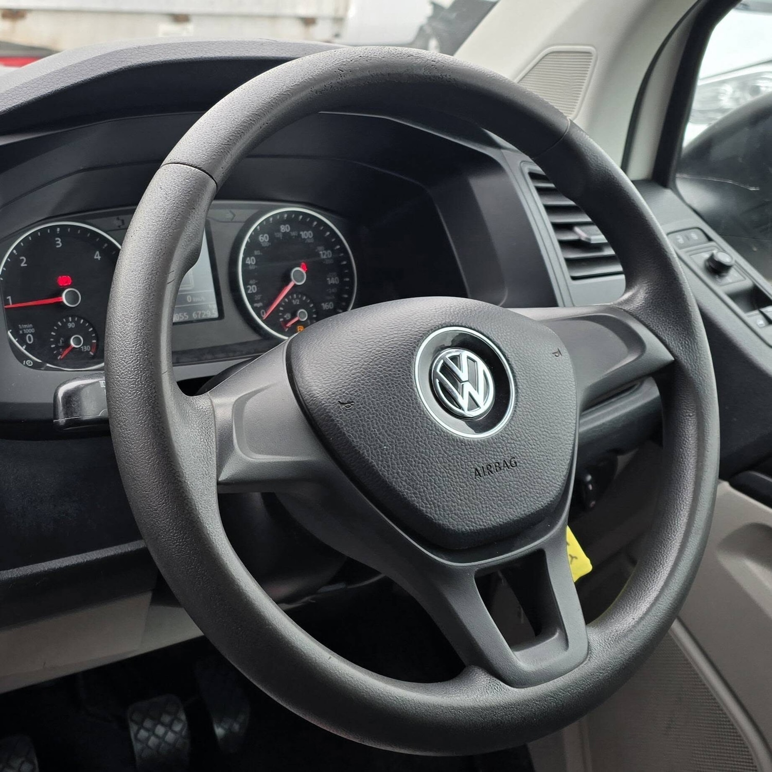 Used Volkswagen Transporter 2018 for sale - 76312231: Photo 9