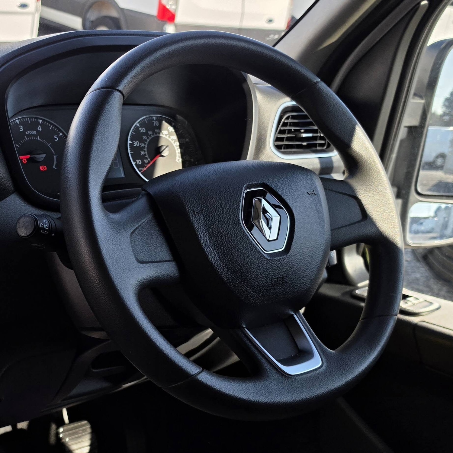 Used Renault Master 2023 for sale - 77947178: Photo 10