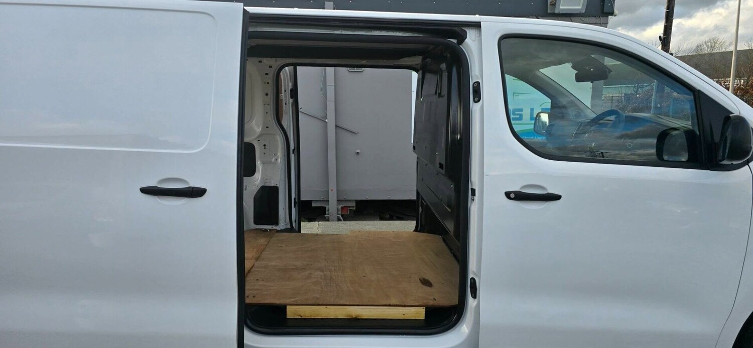 Used Vauxhall Vivaro 2021 for sale - 77435963: Photo 20