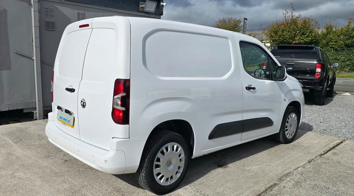 Used Vauxhall Combo 2020 for sale - 76115672: Photo 2