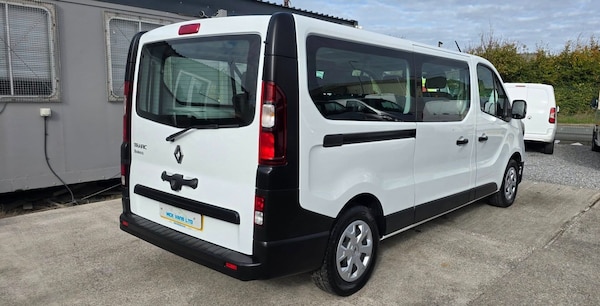 Used Renault Trafic 2022 for sale - 76301195: Photo 2