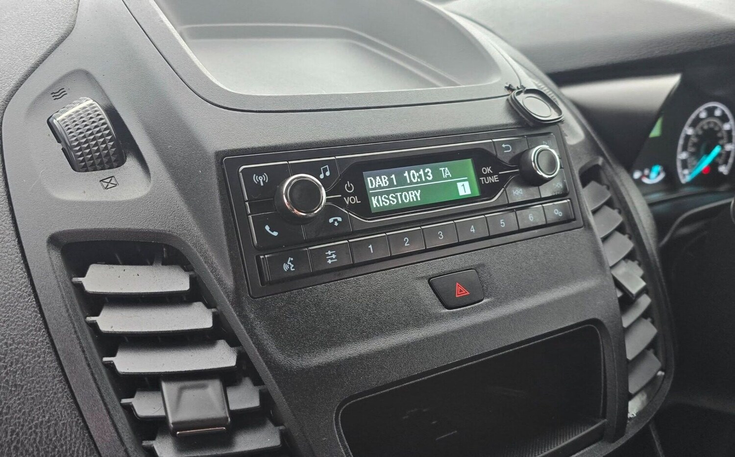 Used Ford Transit Connect 2020 for sale - 77463008: Photo 17