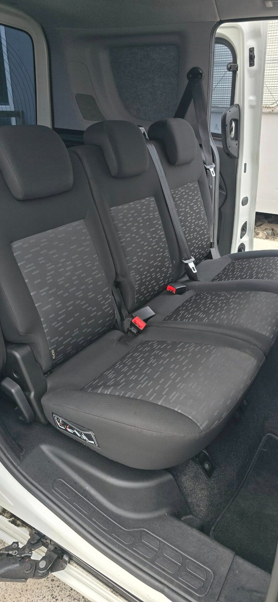 Used Vauxhall Combo 2017 for sale - 76142782: Photo 10