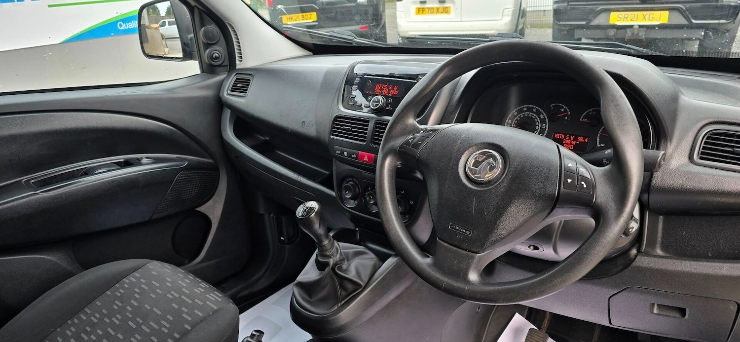 Used Vauxhall Combo 2017 for sale - 76142782: Photo 8