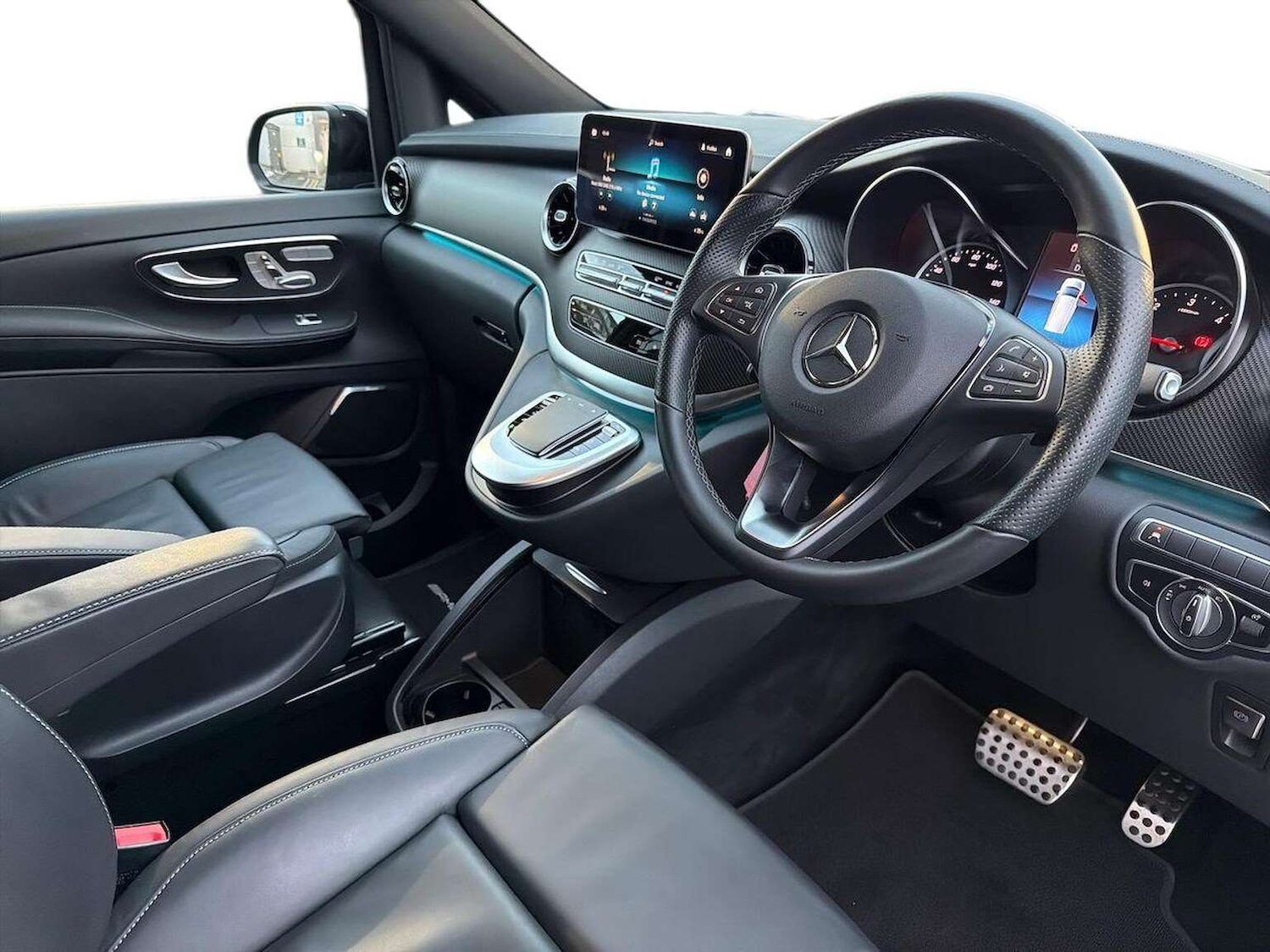 Used Mercedes-Benz V-Class 2024 for sale - 77572917: Photo 15