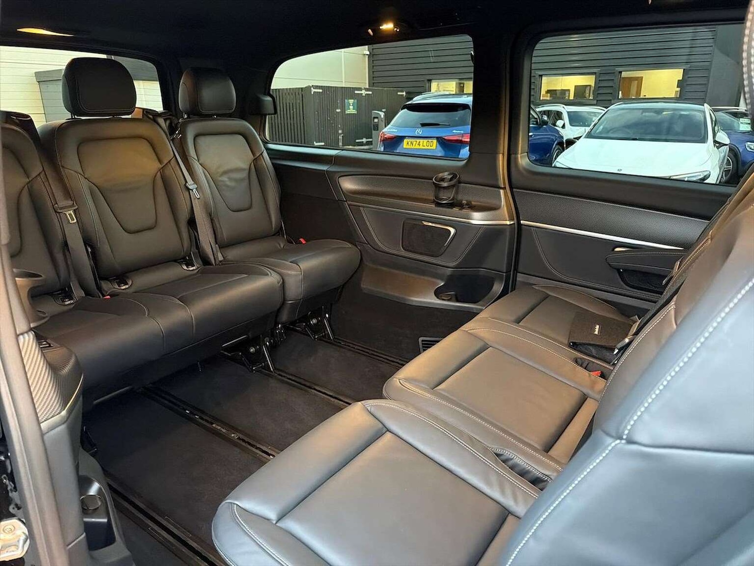 Used Mercedes-Benz V-Class 2024 for sale - 77572917: Photo 16