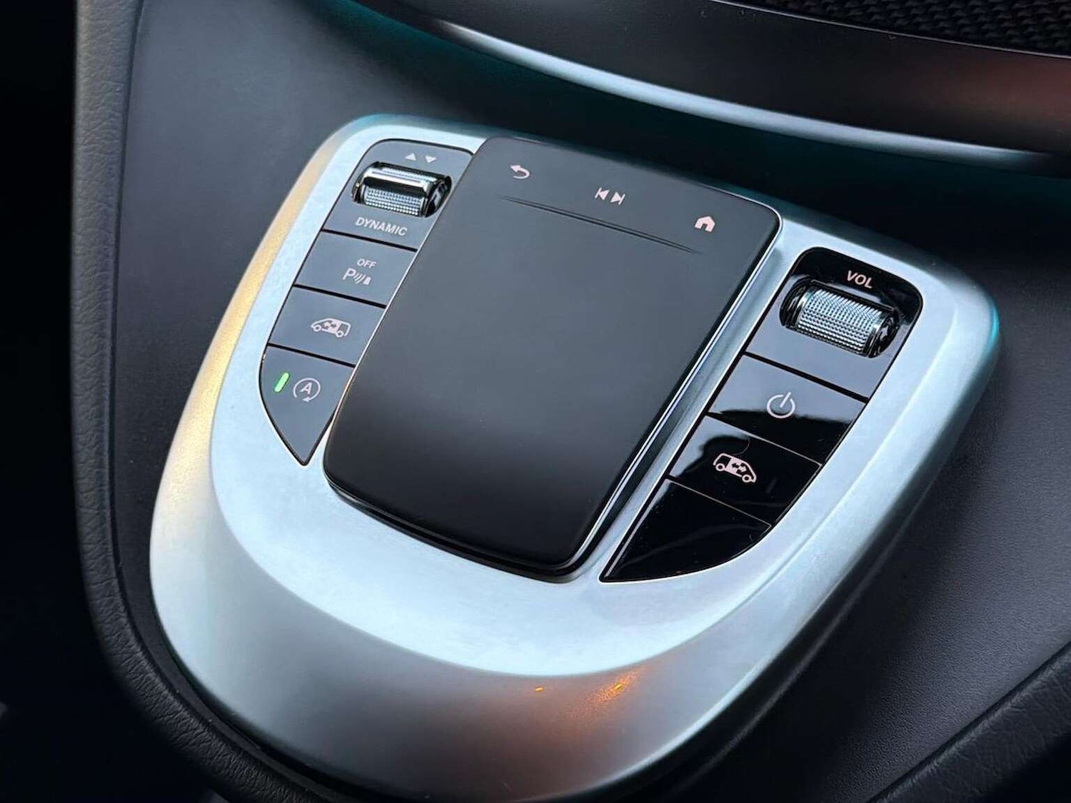 Used Mercedes-Benz V-Class 2024 for sale - 77572917: Photo 32