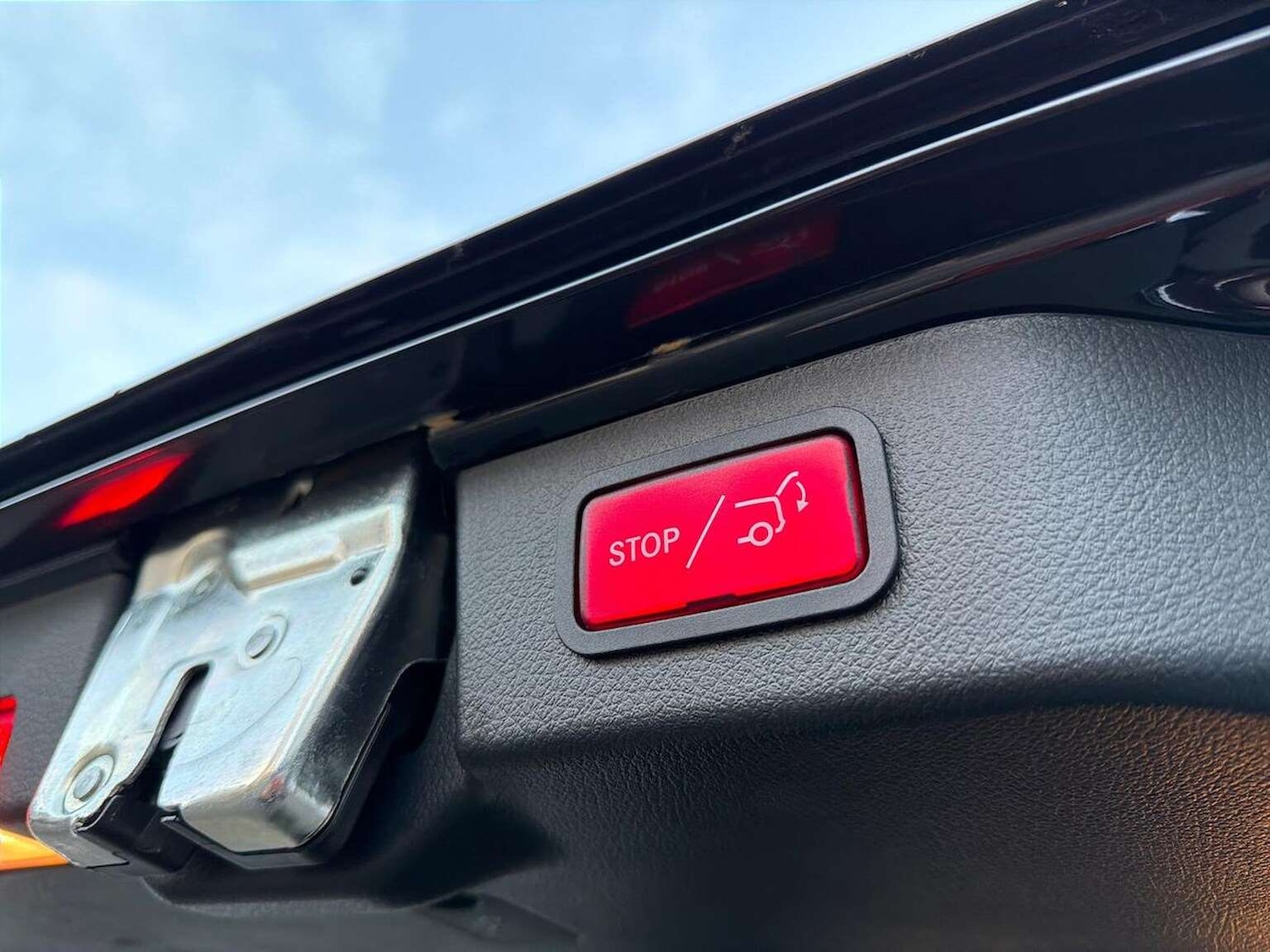 Used Mercedes-Benz V-Class 2024 for sale - 77572917: Photo 36