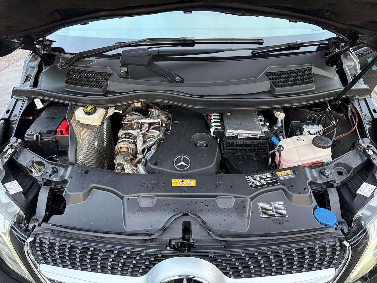 Used Mercedes-Benz V-Class 2024 for sale - 77572917: Photo 39