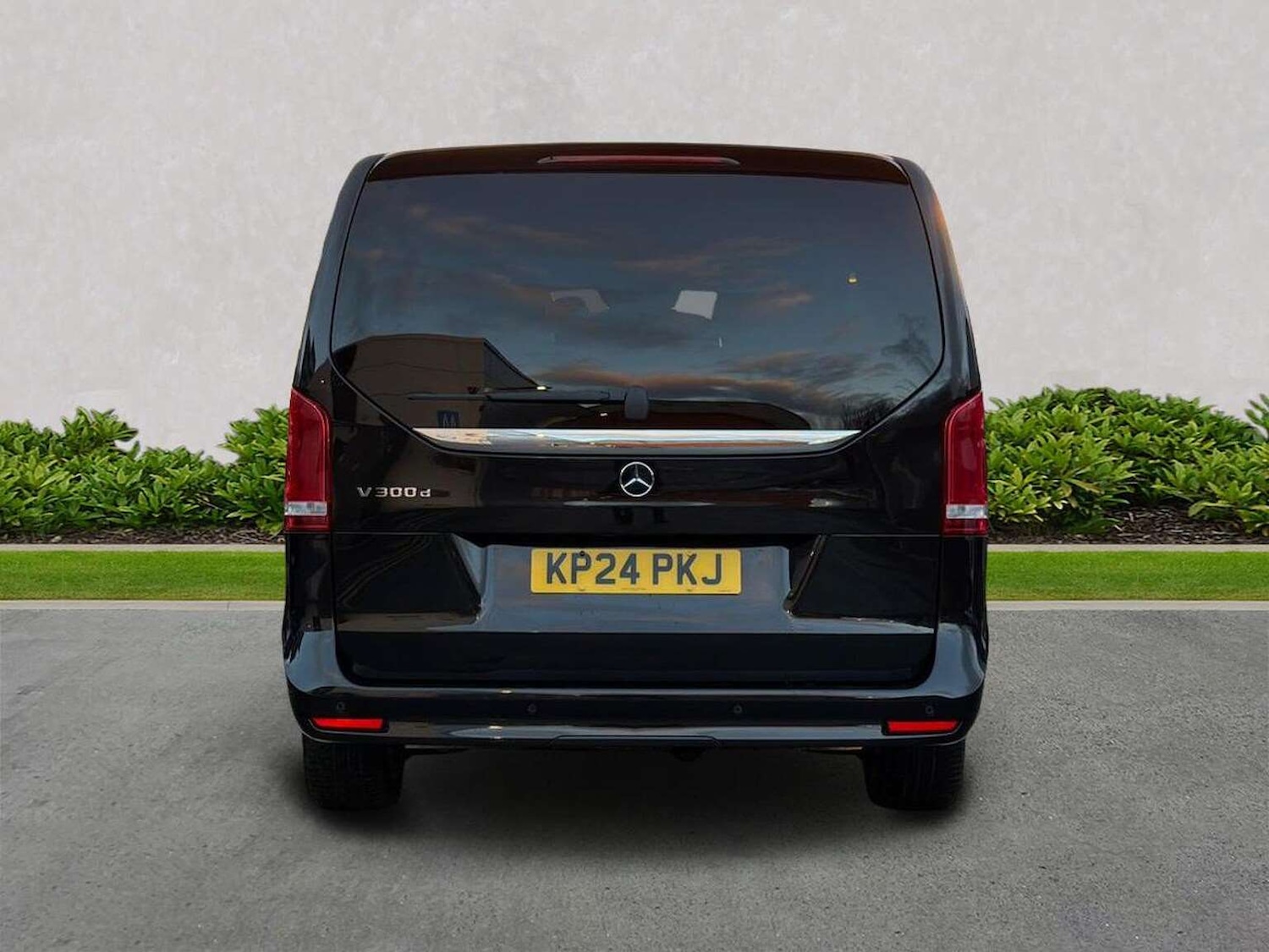 Used Mercedes-Benz V-Class 2024 for sale - 77572917: Photo 4