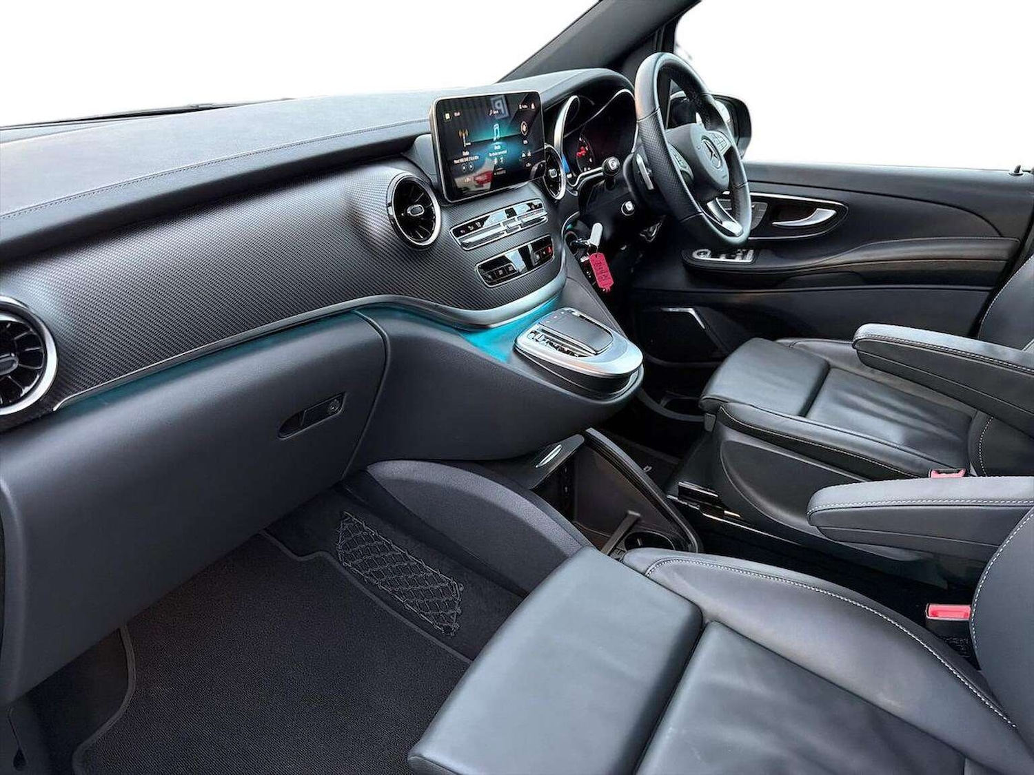 Used Mercedes-Benz V-Class 2024 for sale - 77572917: Photo 7