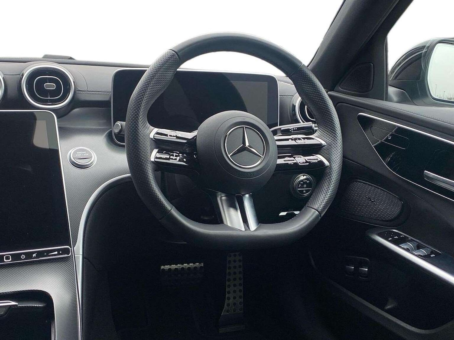 Used Mercedes-Benz C Class 2025 for sale - 77572928: Photo 9